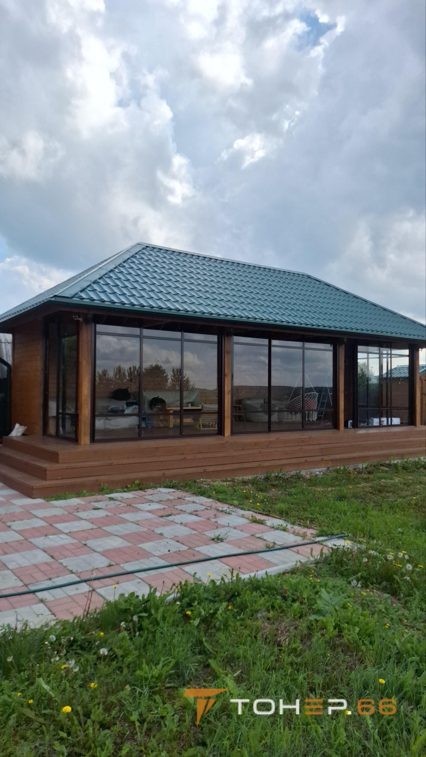 Тонирование окон, балконов, частных домов и коттеджей